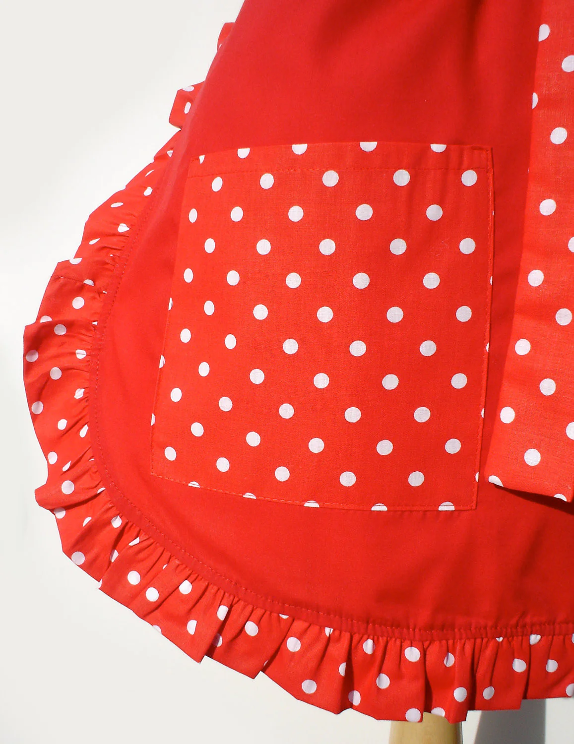 "Just Peachy" Black and Red Polka Dots Apron - Image 4