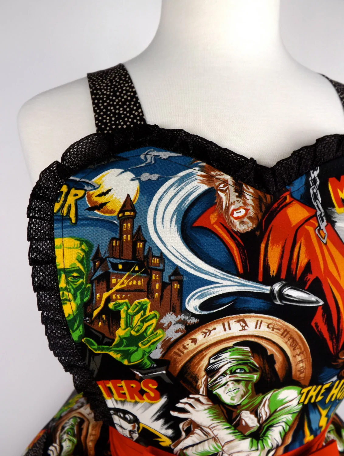 "Double Dipper" Hollywood Monsters Apron - Image 3