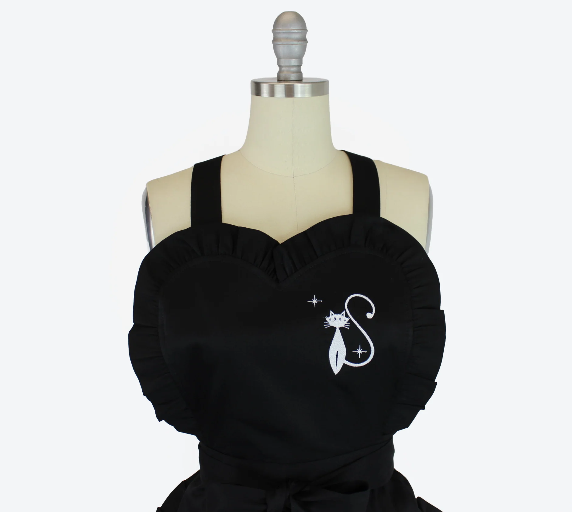 Retro 1950s White Embroidered Cat Black Vintage Inspired Apron - Image 4